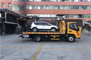 金昌汽车紧急补胎换胎救援